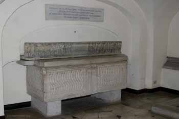 Tomb of Pius VI - Left Wall of the Chapel of Madonna between Sts Peter and Paul